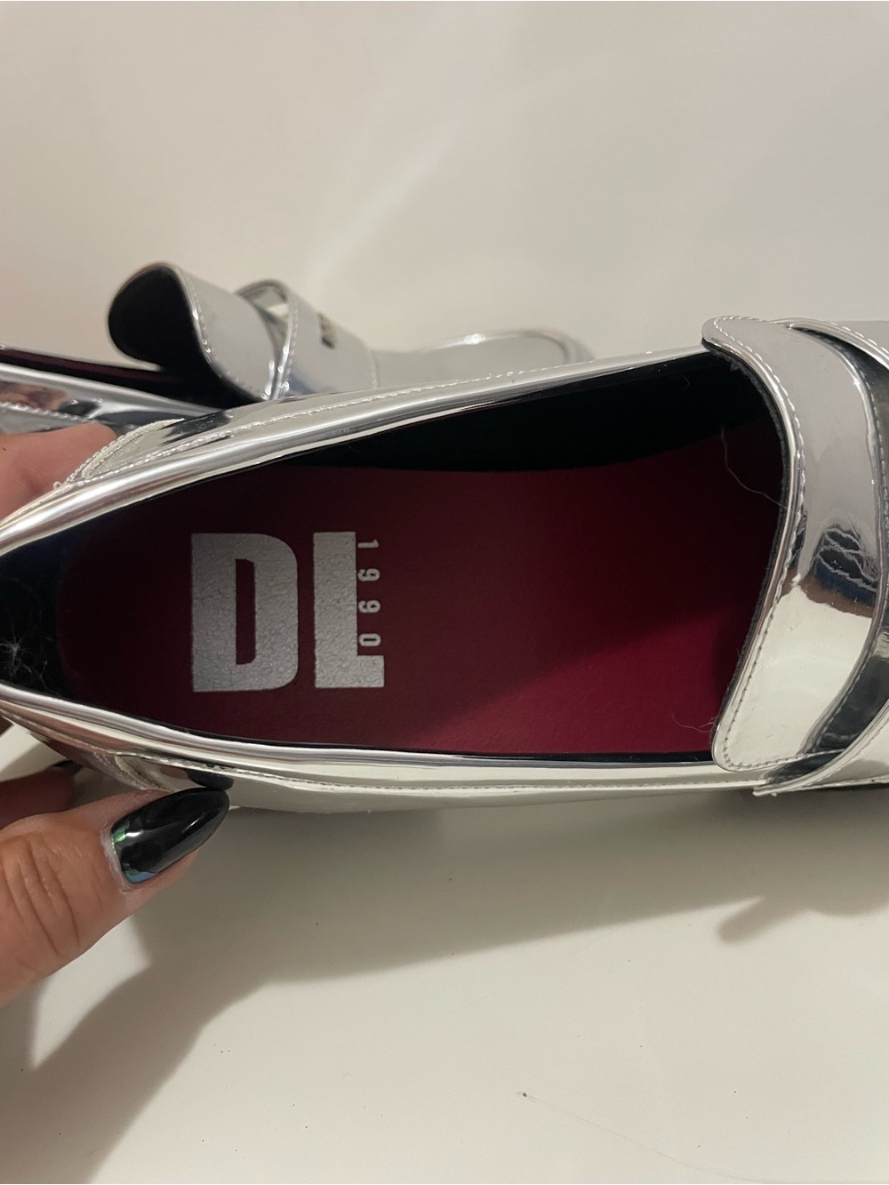 Dirty Laundry Voidz Metallic Silver Loafer, Size 9.5 - Picture 5 of 7